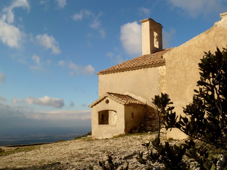 La chapelle Notre-Dame de Beauvoir à Rousset-les-Vignes